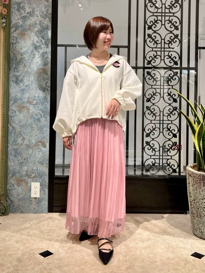 GRACE CONTINENTAL The Banquet 吉永　ひかる コーディネート画像