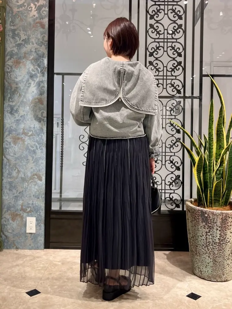 GRACE CONTINENTAL The Banquet 吉永　ひかる コーディネート画像