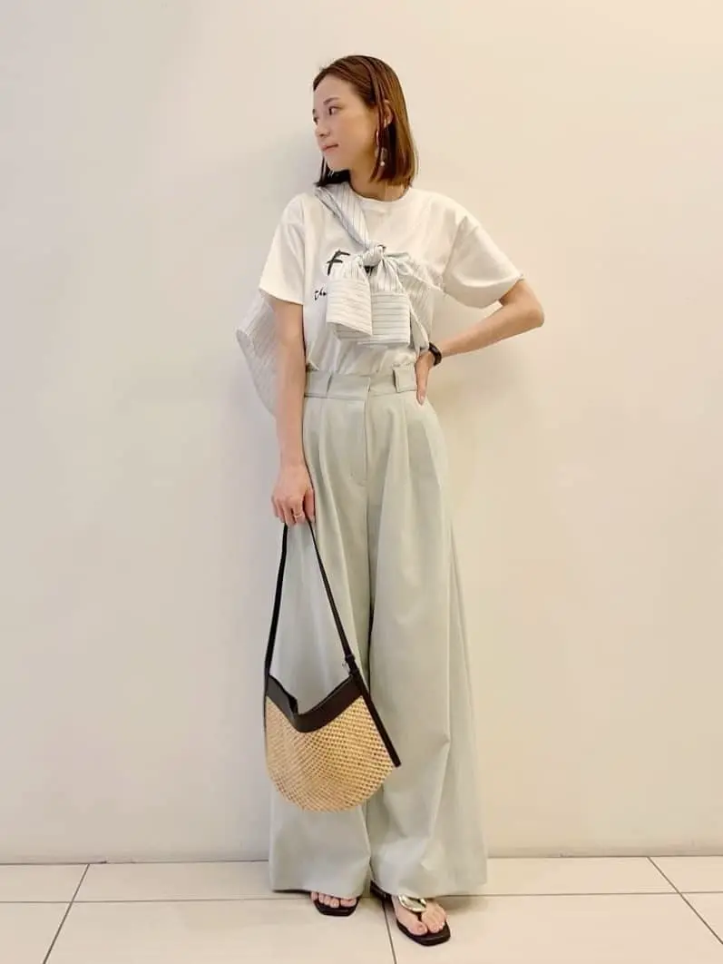 GRACE CONTINENTAL The Banquet 亀田 未希 コーディネート画像