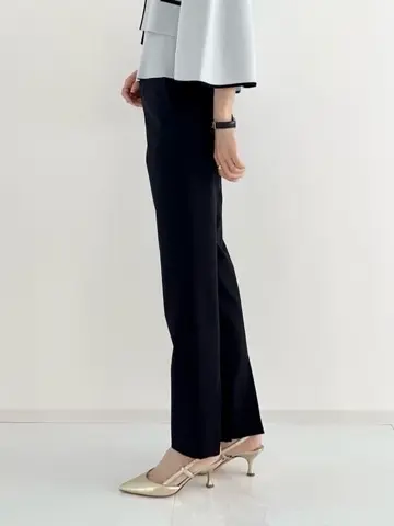 GRACE CONTINENTAL The Banquet 亀田 未希 コーディネート画像