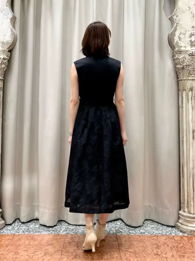 GRACE CONTINENTAL The Banquet eri コーディネート画像