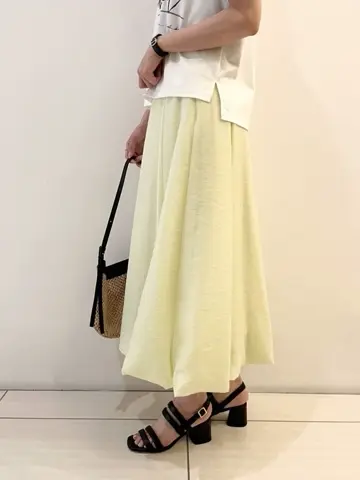 GRACE CONTINENTAL The Banquet 亀田 未希 コーディネート画像