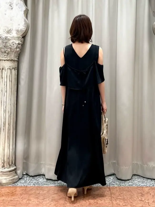 GRACE CONTINENTAL The Banquet eri コーディネート画像