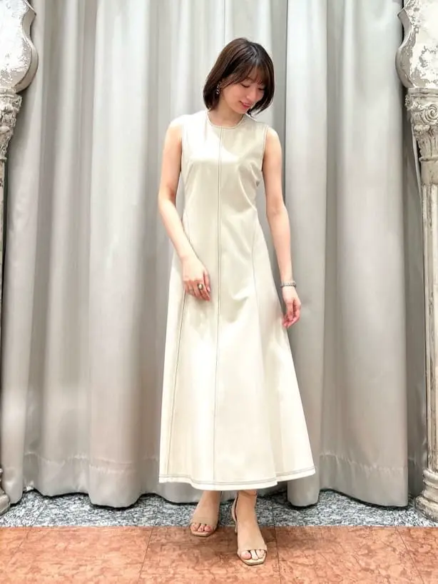 GRACE CONTINENTAL The Banquet eri コーディネート画像