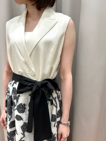 GRACE CONTINENTAL The Banquet eri コーディネート画像