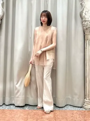 GRACE CONTINENTAL The Banquet eri コーディネート画像