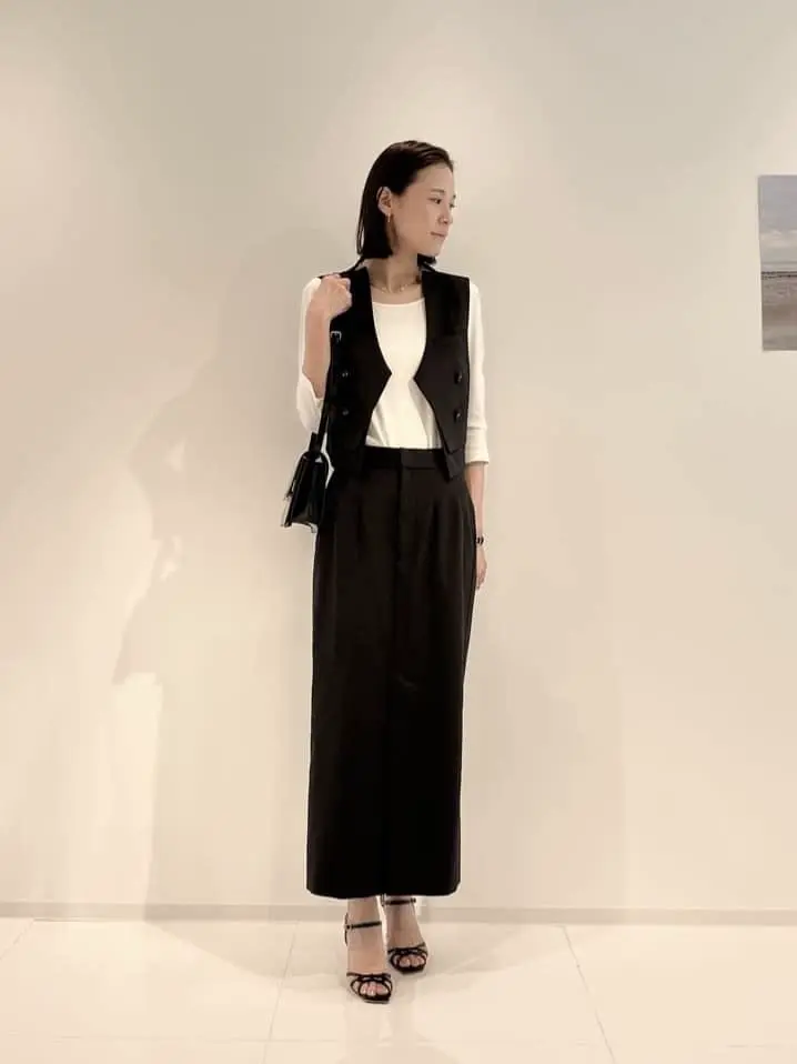 GRACE CONTINENTAL The Banquet 亀田 未希 コーディネート画像