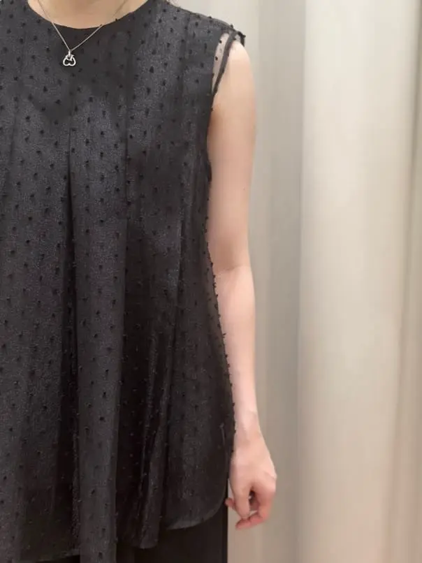 GRACE CONTINENTAL The Banquet 関谷　真琴 コーディネート画像