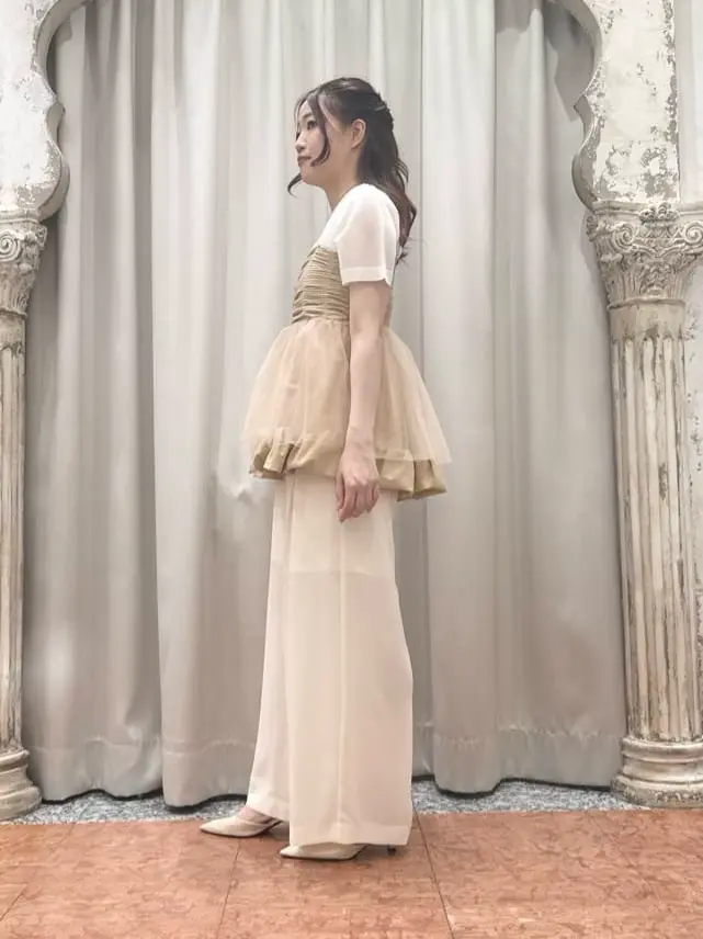 GRACE CONTINENTAL The Banquet 関谷　真琴 コーディネート画像