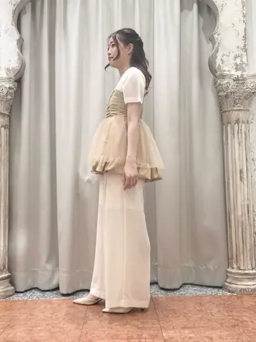 GRACE CONTINENTAL The Banquet 関谷　真琴 コーディネート画像