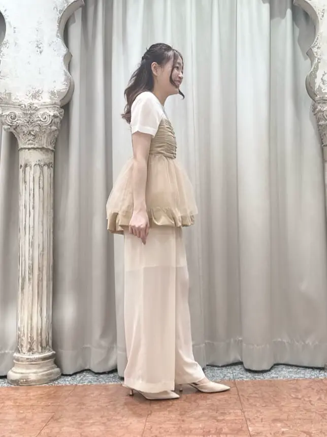 GRACE CONTINENTAL The Banquet 関谷　真琴 コーディネート画像