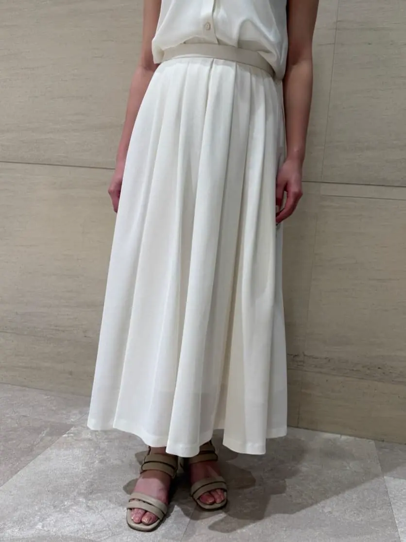 GRACE CONTINENTAL The Banquet 近藤　紫織 コーディネート画像