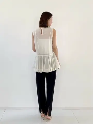 GRACE CONTINENTAL The Banquet 亀田 未希 コーディネート画像