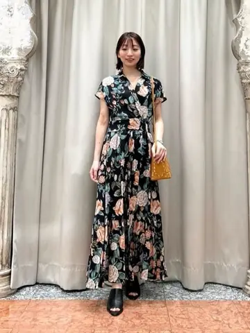 GRACE CONTINENTAL The Banquet eri コーディネート画像