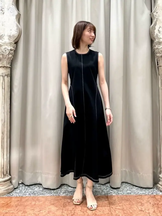 GRACE CONTINENTAL The Banquet eri コーディネート画像