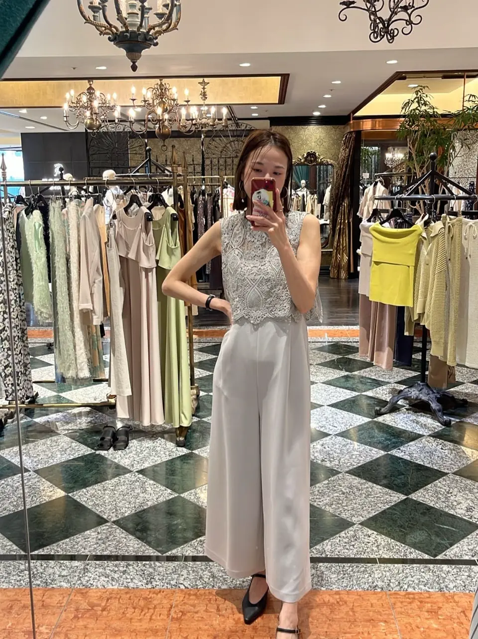 GRACE CONTINENTAL The Banquet 亀田 未希 コーディネート画像