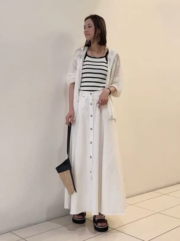 GRACE CONTINENTAL The Banquet 亀田 未希 コーディネート画像