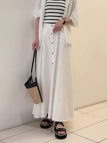 GRACE CONTINENTAL The Banquet 亀田 未希 コーディネート画像