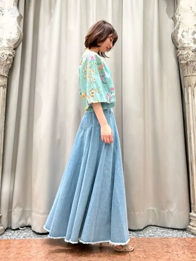 GRACE CONTINENTAL The Banquet eri コーディネート画像