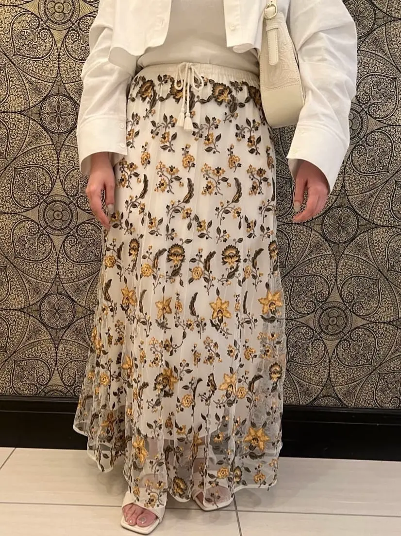 GRACE CONTINENTAL The Banquet SAITO コーディネート画像