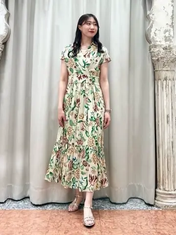 GRACE CONTINENTAL The Banquet 遠藤　みずき コーディネート画像