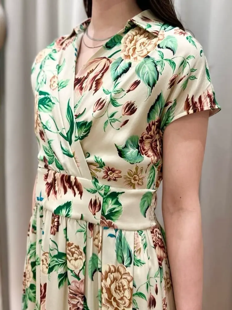 GRACE CONTINENTAL The Banquet 遠藤　みずき コーディネート画像