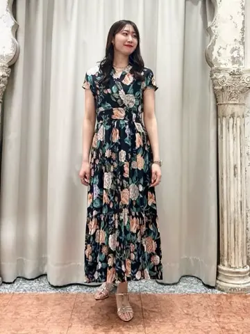 GRACE CONTINENTAL The Banquet 遠藤　みずき コーディネート画像