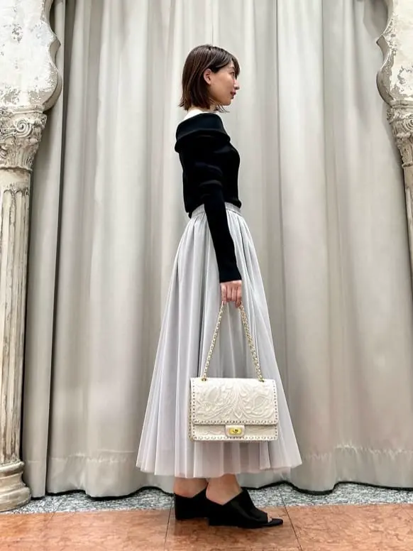 GRACE CONTINENTAL The Banquet eri コーディネート画像