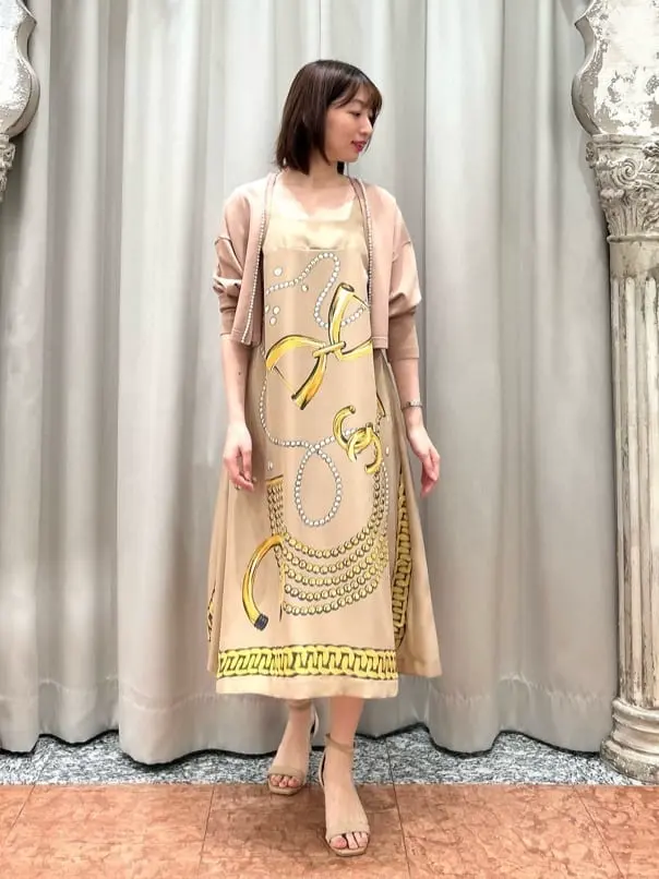 GRACE CONTINENTAL The Banquet eri コーディネート画像