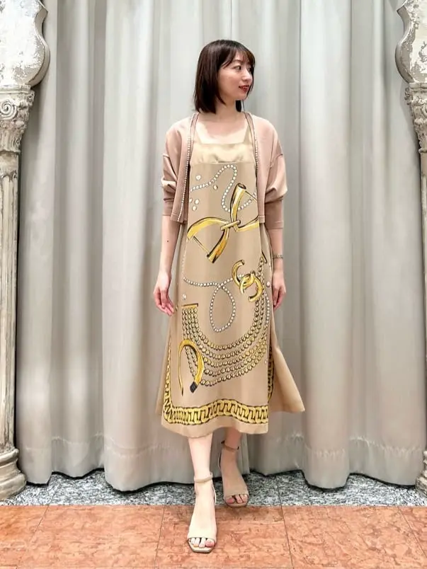 GRACE CONTINENTAL The Banquet eri コーディネート画像