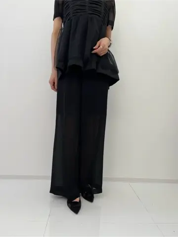 GRACE CONTINENTAL The Banquet 亀田 未希 コーディネート画像