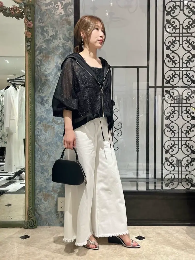 GRACE CONTINENTAL The Banquet 泉　智子 コーディネート画像