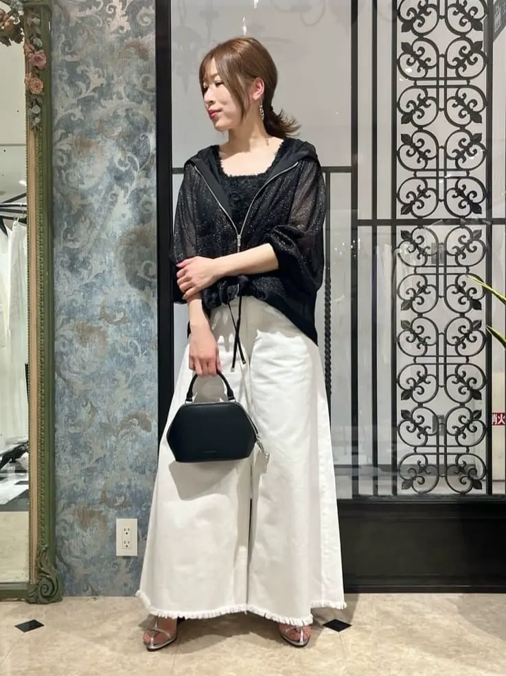 GRACE CONTINENTAL The Banquet 泉　智子 コーディネート画像