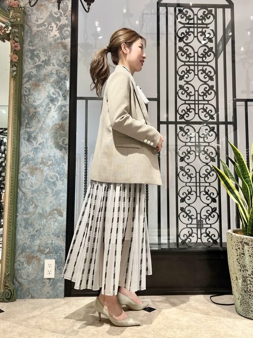 GRACE CONTINENTAL The Banquet 泉　智子 コーディネート画像