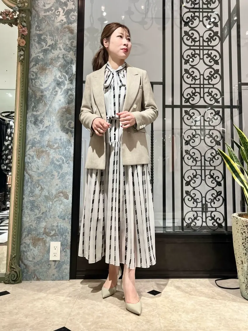 GRACE CONTINENTAL The Banquet 泉　智子 コーディネート画像