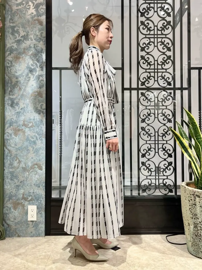 GRACE CONTINENTAL The Banquet 泉　智子 コーディネート画像