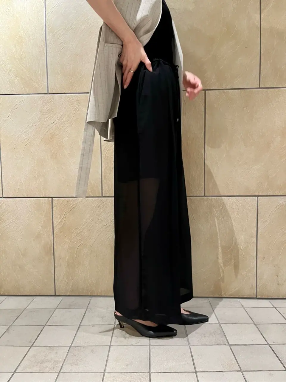 GRACE CONTINENTAL The Banquet 亀田 未希 コーディネート画像