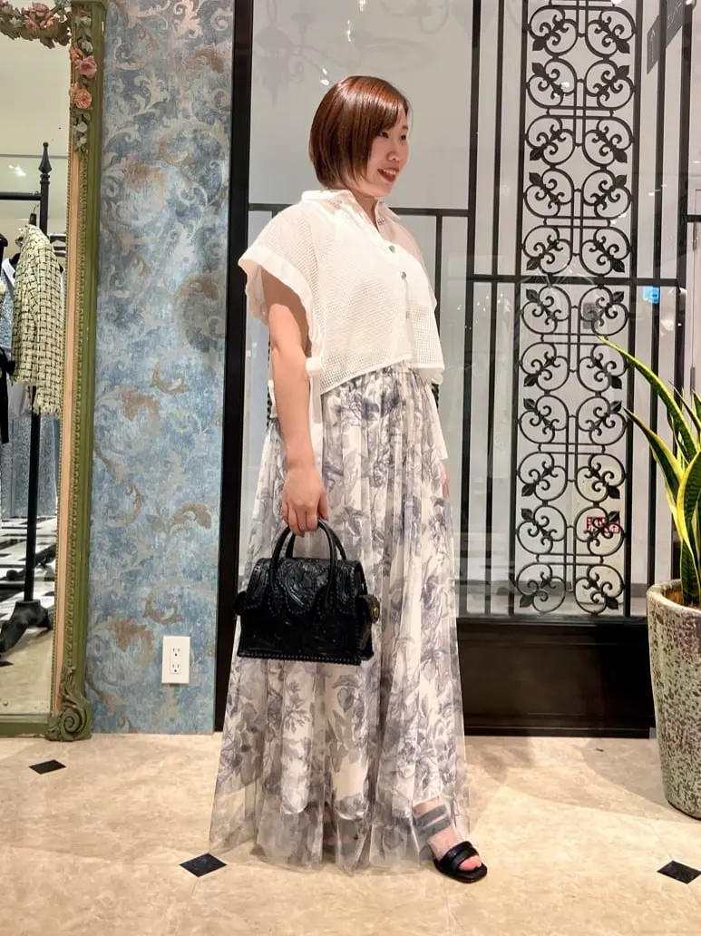 GRACE CONTINENTAL The Banquet 吉永　ひかる コーディネート画像