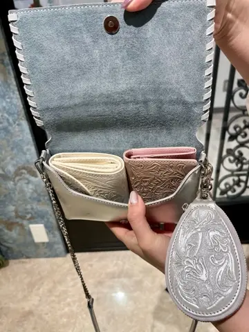 GRACE CONTINENTAL The Banquet 吉永　ひかる コーディネート画像