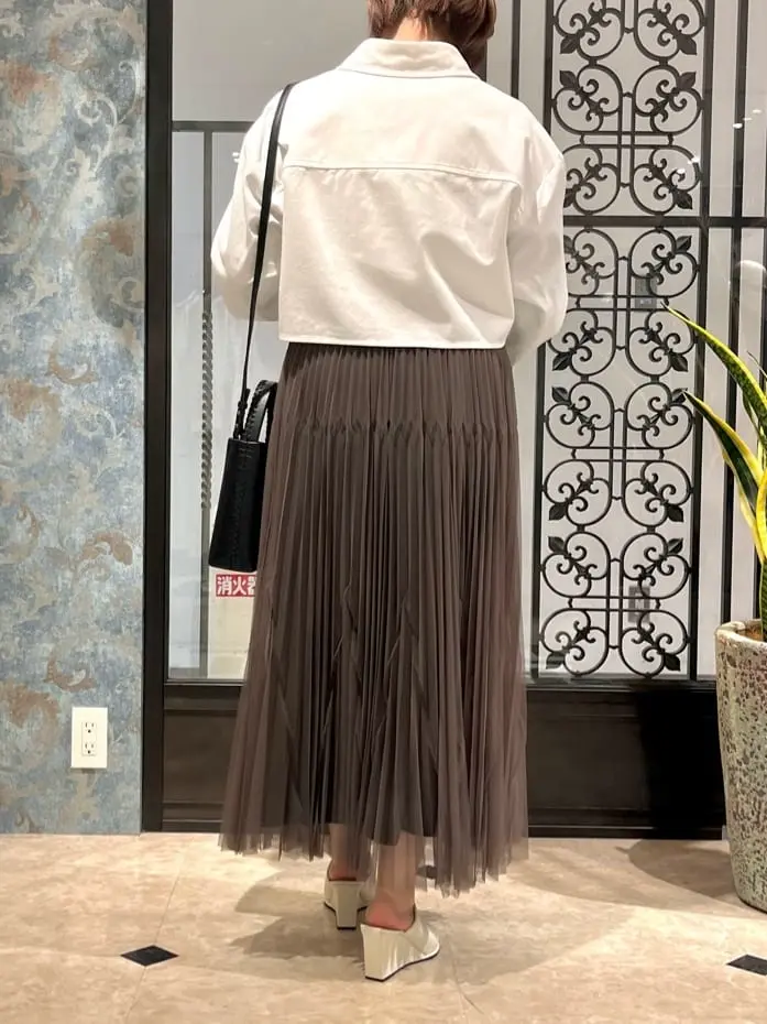 GRACE CONTINENTAL The Banquet 吉永　ひかる コーディネート画像