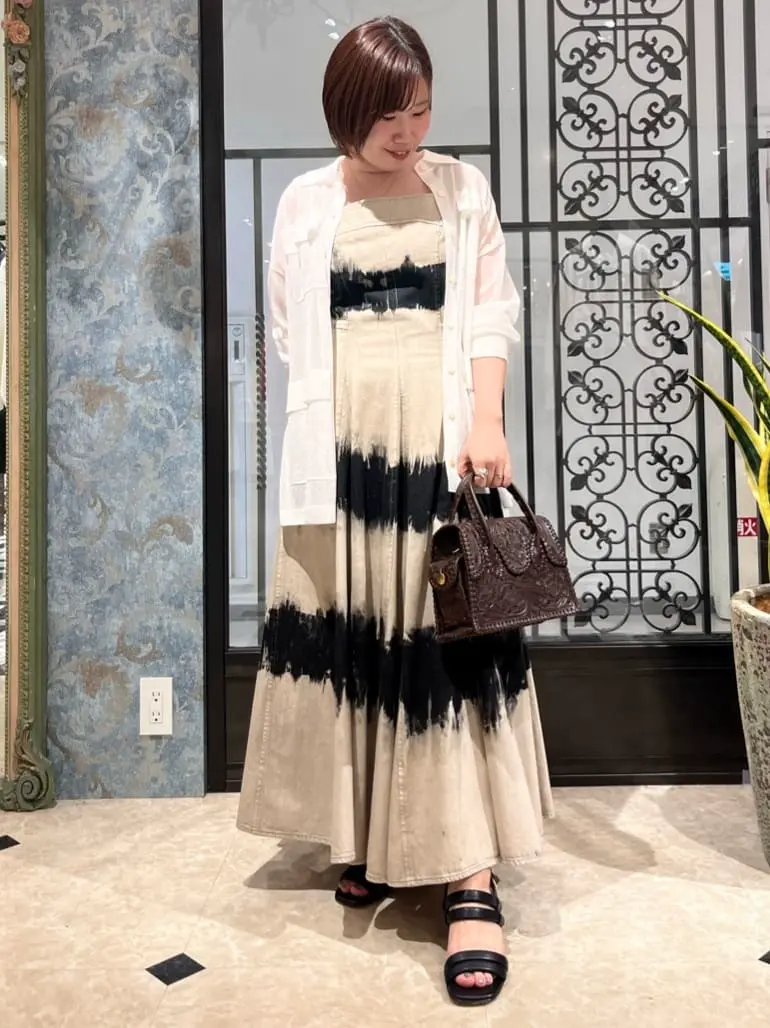 GRACE CONTINENTAL The Banquet 吉永　ひかる コーディネート画像