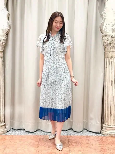 GRACE CONTINENTAL The Banquet 遠藤　みずき コーディネート画像