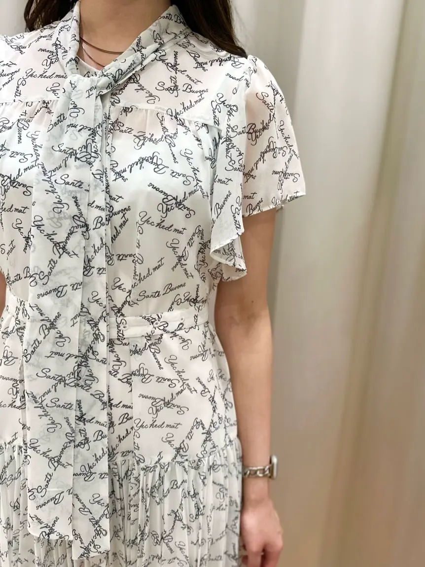 GRACE CONTINENTAL The Banquet 遠藤　みずき コーディネート画像