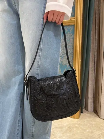 GRACE CONTINENTAL The Banquet 近藤　紫織 コーディネート画像