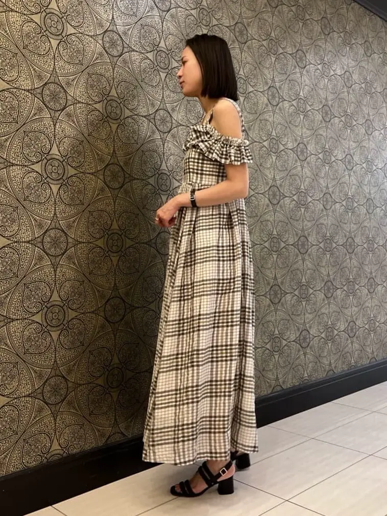 GRACE CONTINENTAL The Banquet 亀田 未希 コーディネート画像