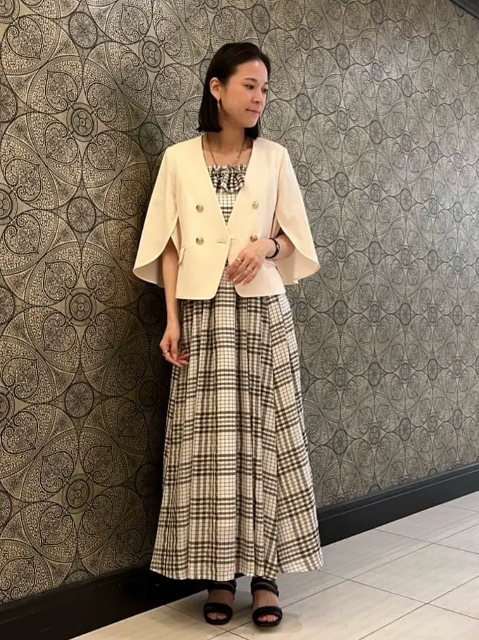 GRACE CONTINENTAL The Banquet 亀田 未希 コーディネート画像