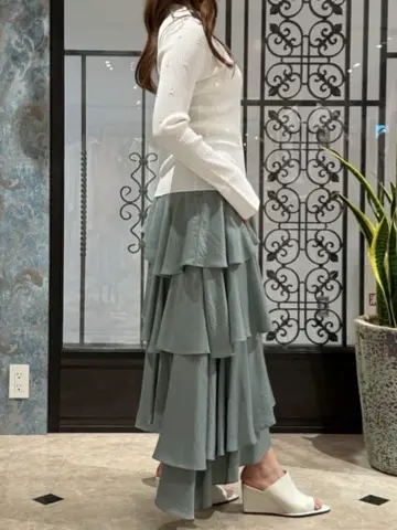 GRACE CONTINENTAL The Banquet 近藤　紫織 コーディネート画像