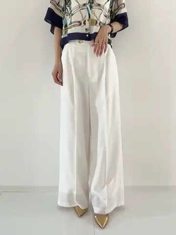 GRACE CONTINENTAL The Banquet 亀田 未希 コーディネート画像