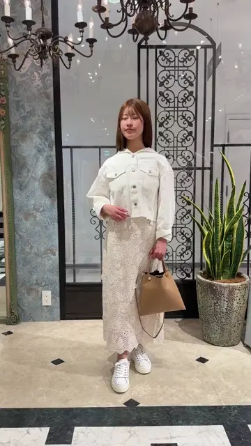 GRACE CONTINENTAL The Banquet 近藤　紫織 コーディネート画像