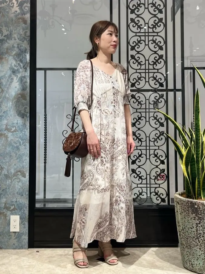 GRACE CONTINENTAL The Banquet 泉　智子 コーディネート画像